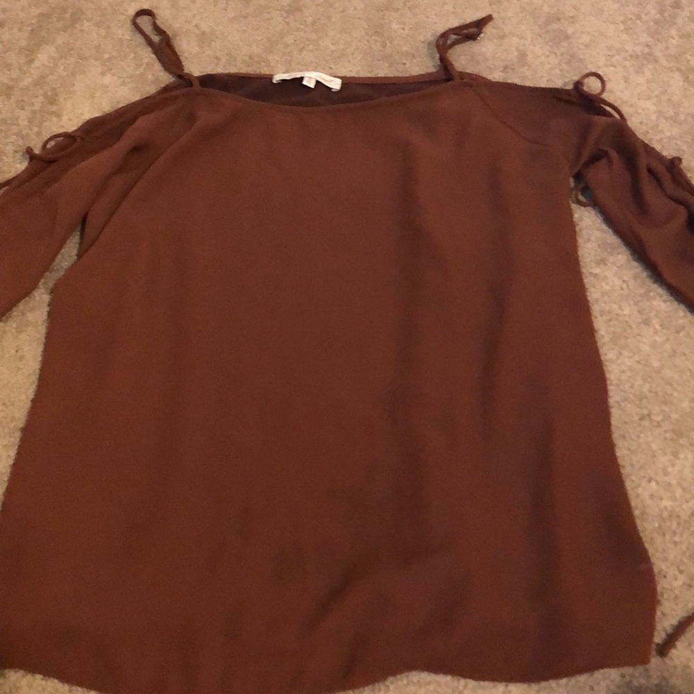 Buckle long sleeve shirt